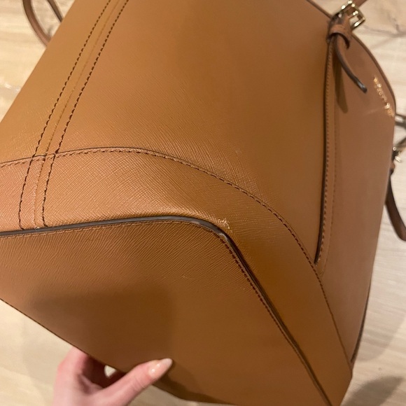 Micheal Kors Large Brown Saffiano Zip Tote - Picture 12 of 13